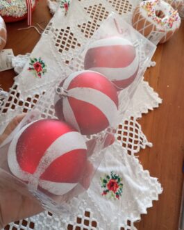 Bola decorada vermelho e branco 8cm